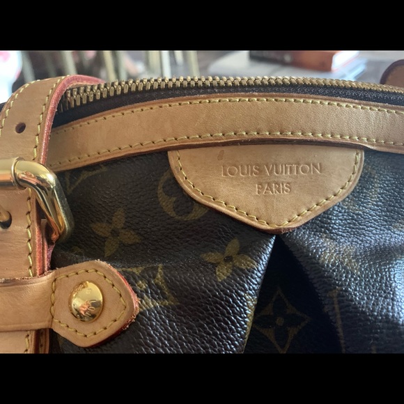 Authentic Louis Vuitton Tivoli GM - Picture 6 of 12